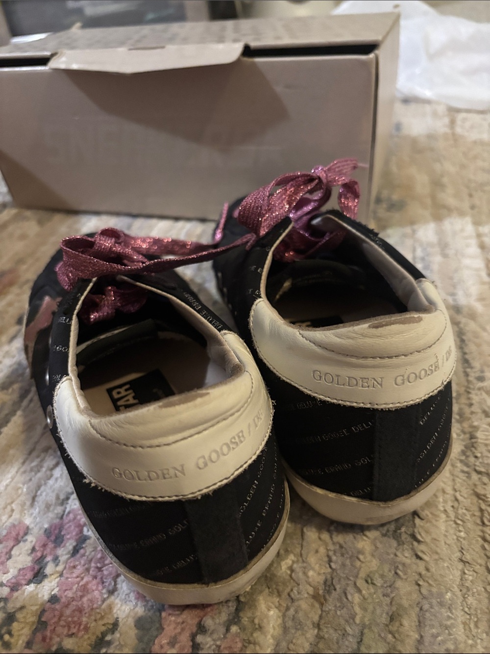 Black Women's Low-Top Golden gooses - Picture 7 of 8